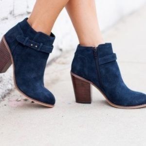 Sole society lyriq heeled ankle bootie